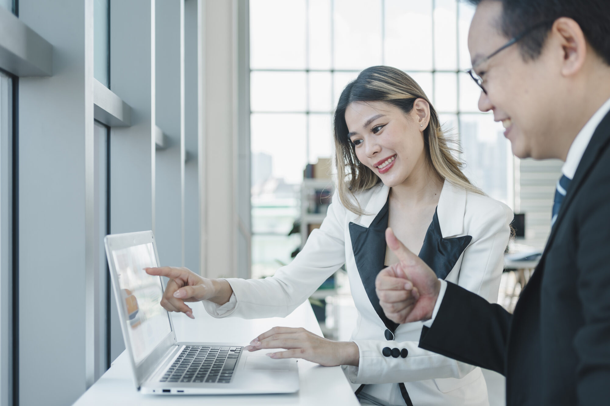 What Are the Benefits of Investing in Commercial Real Estate?